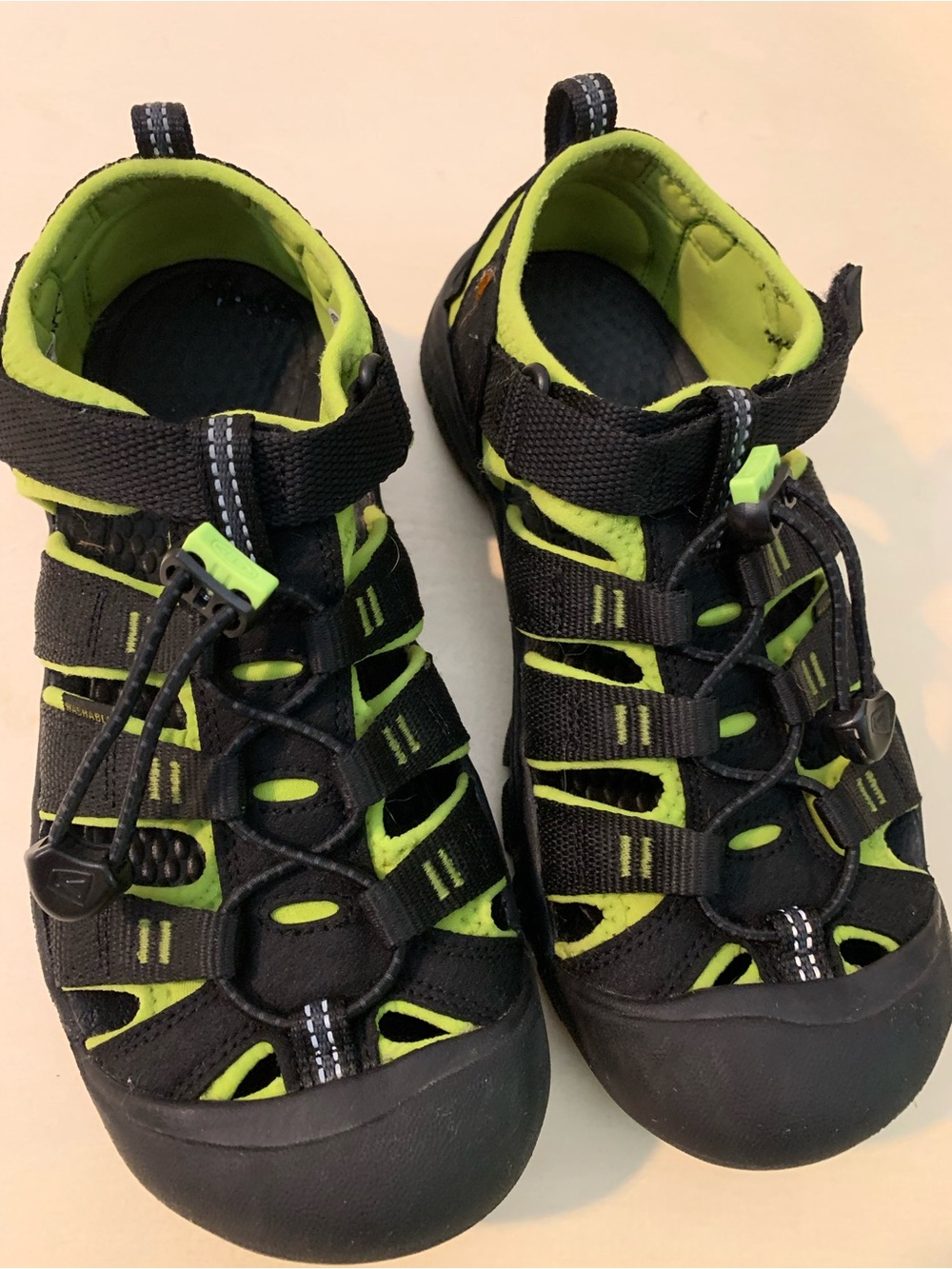 Kids KEEN Newport Black & Neon Green Water Shoes | Size 4